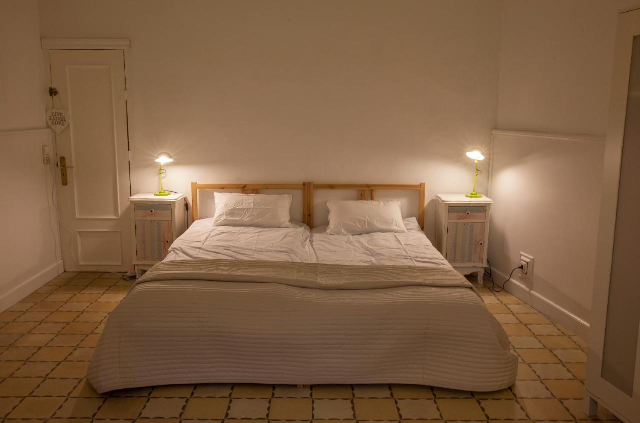 B&B Placa Bell-Lloc Girona Bagian luar foto