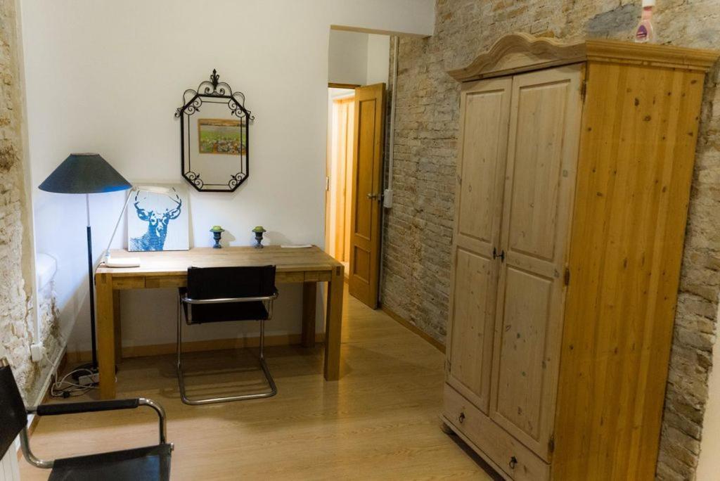 B&B Placa Bell-Lloc Girona Bagian luar foto