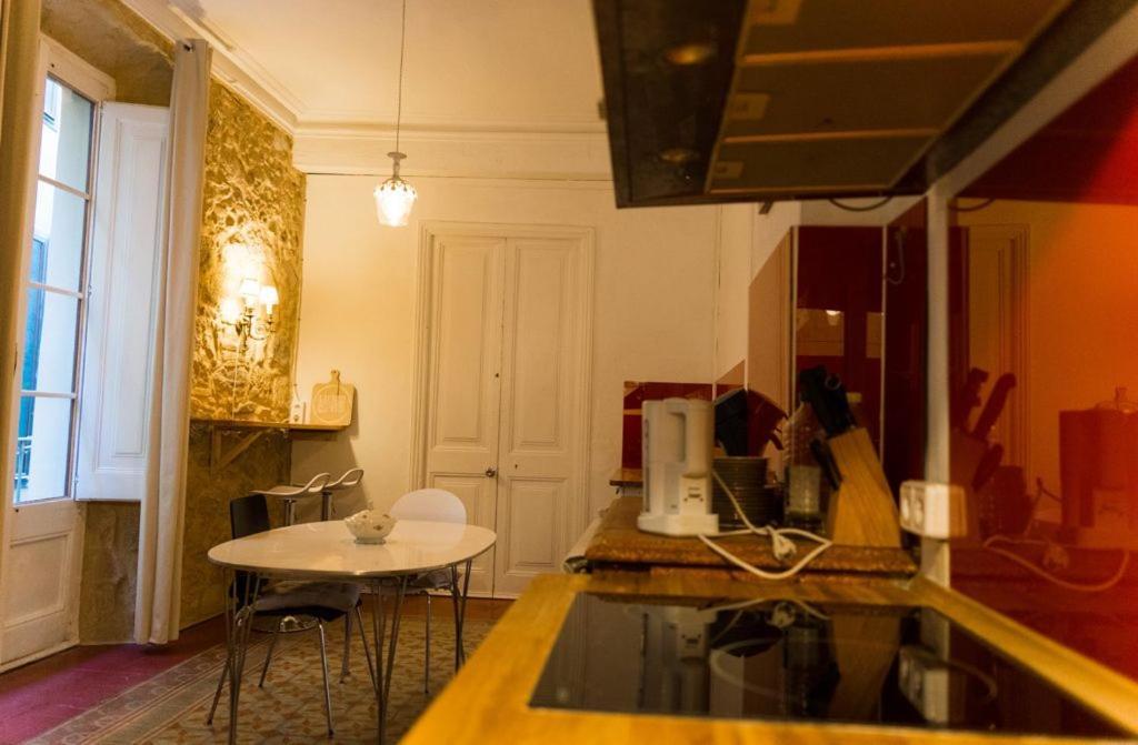 B&B Placa Bell-Lloc Girona Bagian luar foto