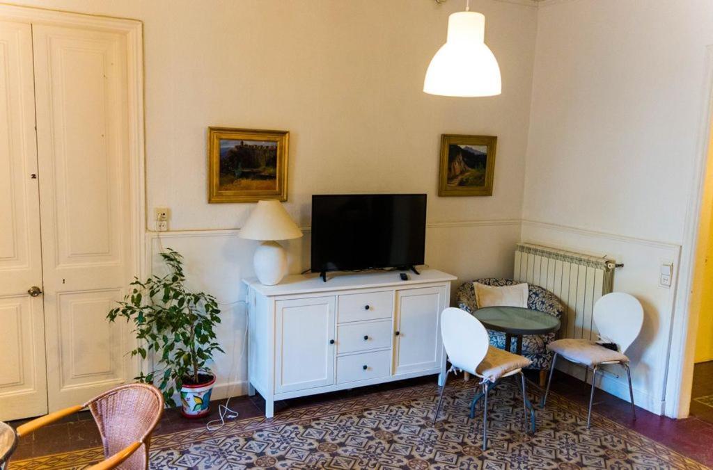 B&B Placa Bell-Lloc Girona Bagian luar foto