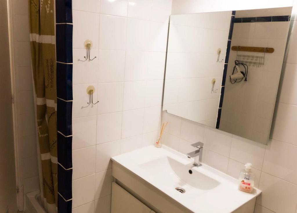 B&B Placa Bell-Lloc Girona Bagian luar foto